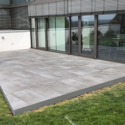 Terrassenbelag mit Aluminium-Unterkonstruktion